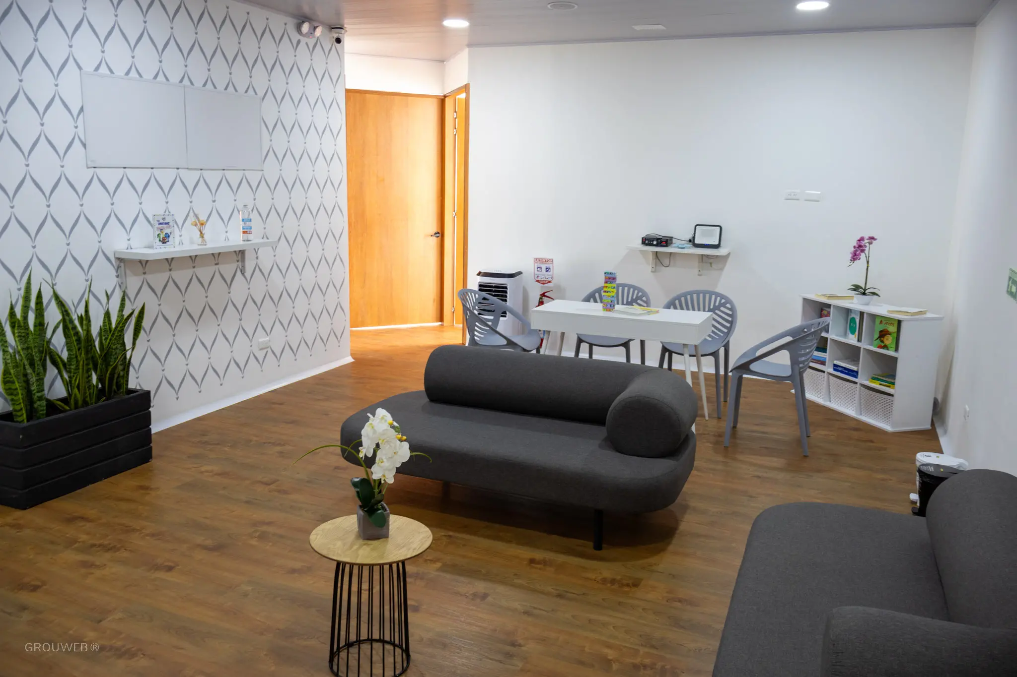 Espacios flexibles para reuniones, trabajo y colaboración