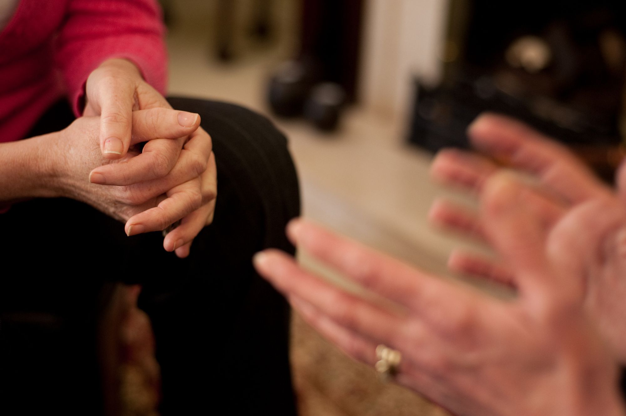 ¿Cómo ayuda la terapia Seeking Safety a los pacientes con TEPT?