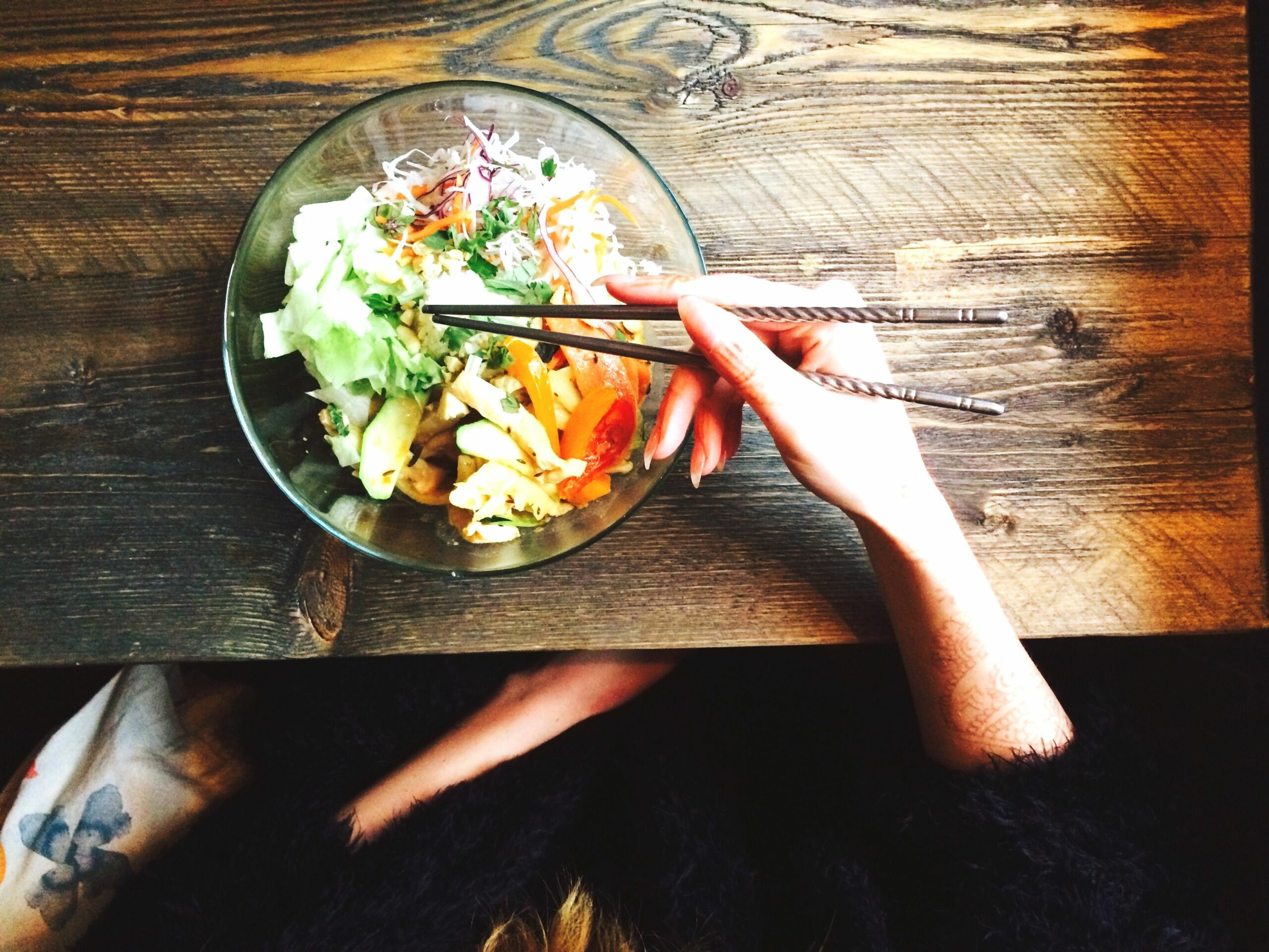 Qué hacer si tienes miedo de comer en público