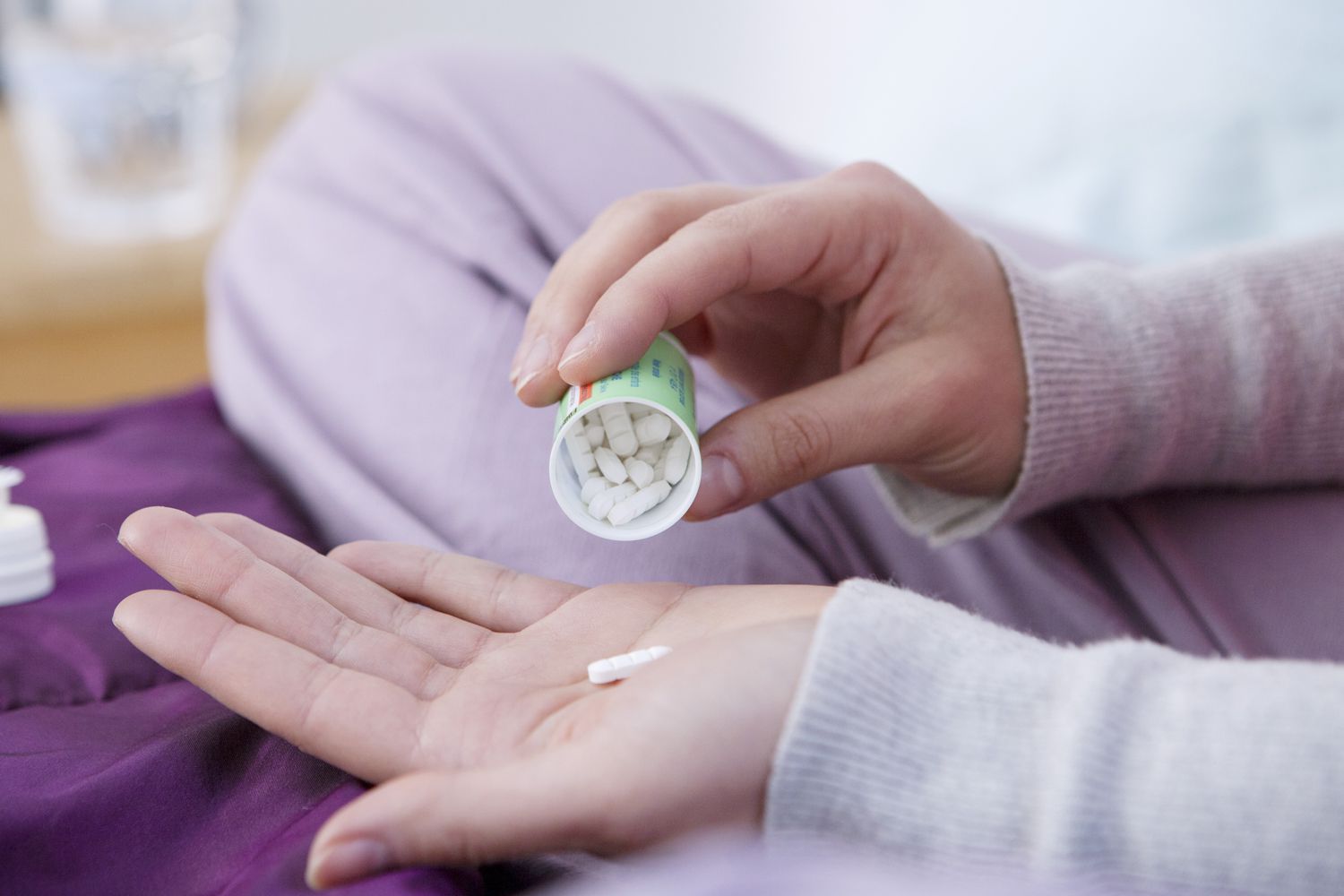 Uso de oxazepam, efectos secundarios, precauciones y abstinencia